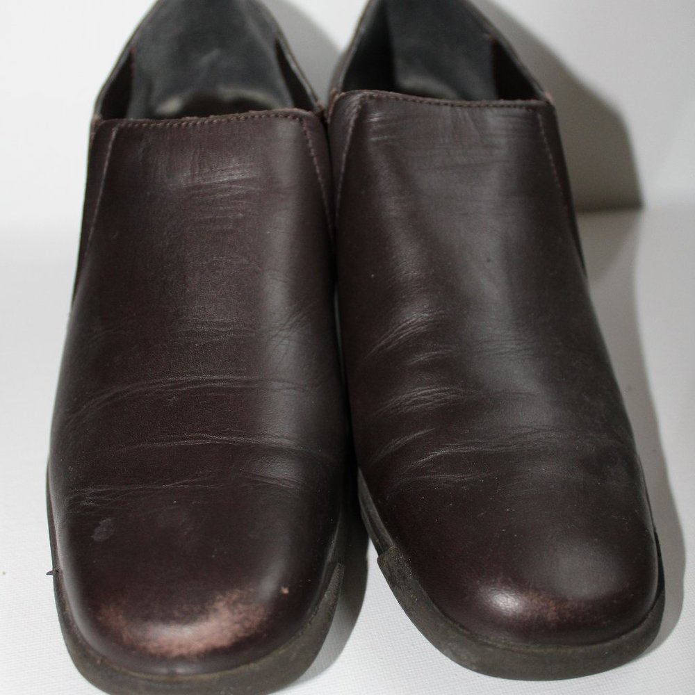 Aerosoles dark brown leather heeled ankle shoe US 6B/EU 4